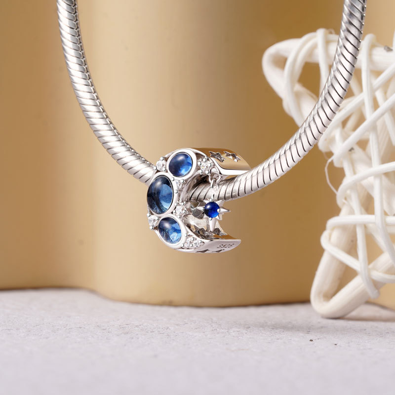 Moon Star Charm image number 1