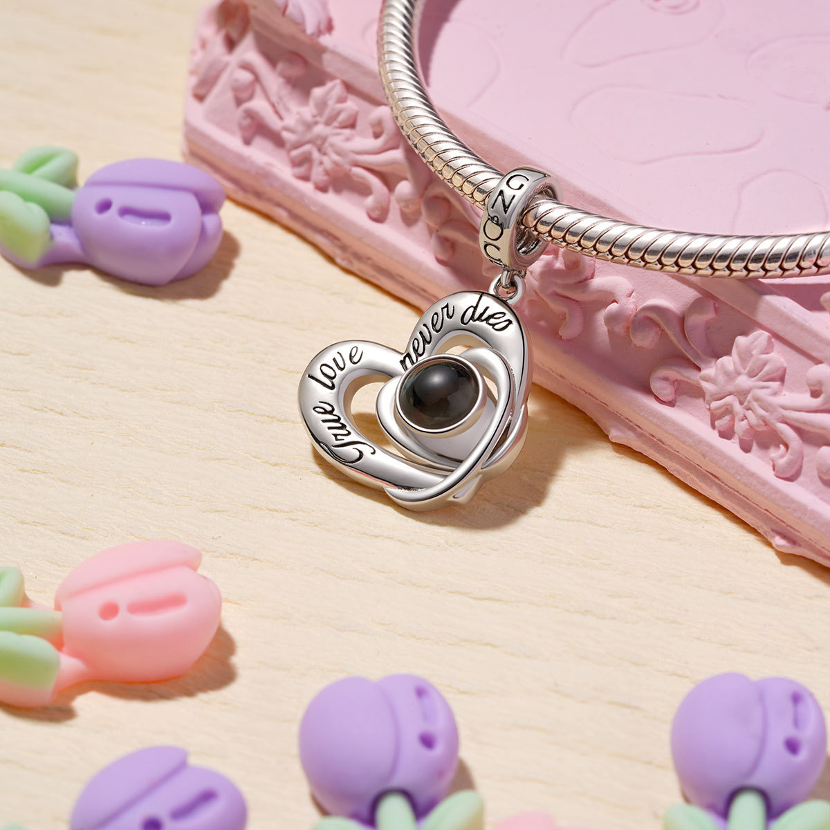 Projection Love Forever Photo Pendant image number 1