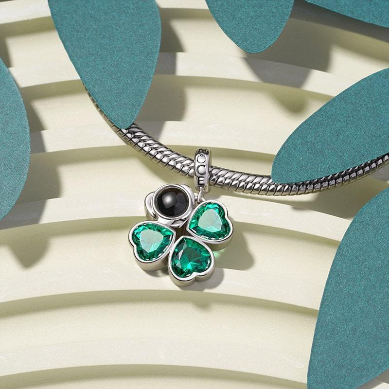 Projection Four Leaf Clover Photo Pendant image number 3