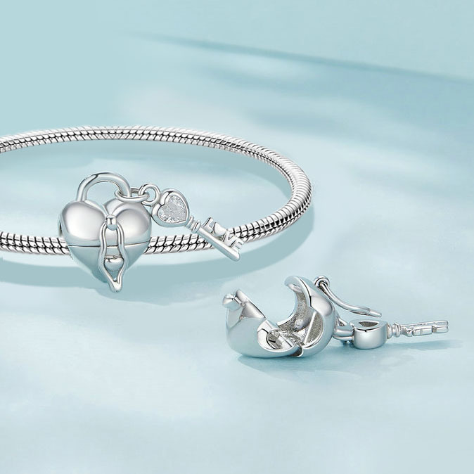 Heart Lock Key Pendant image number 1