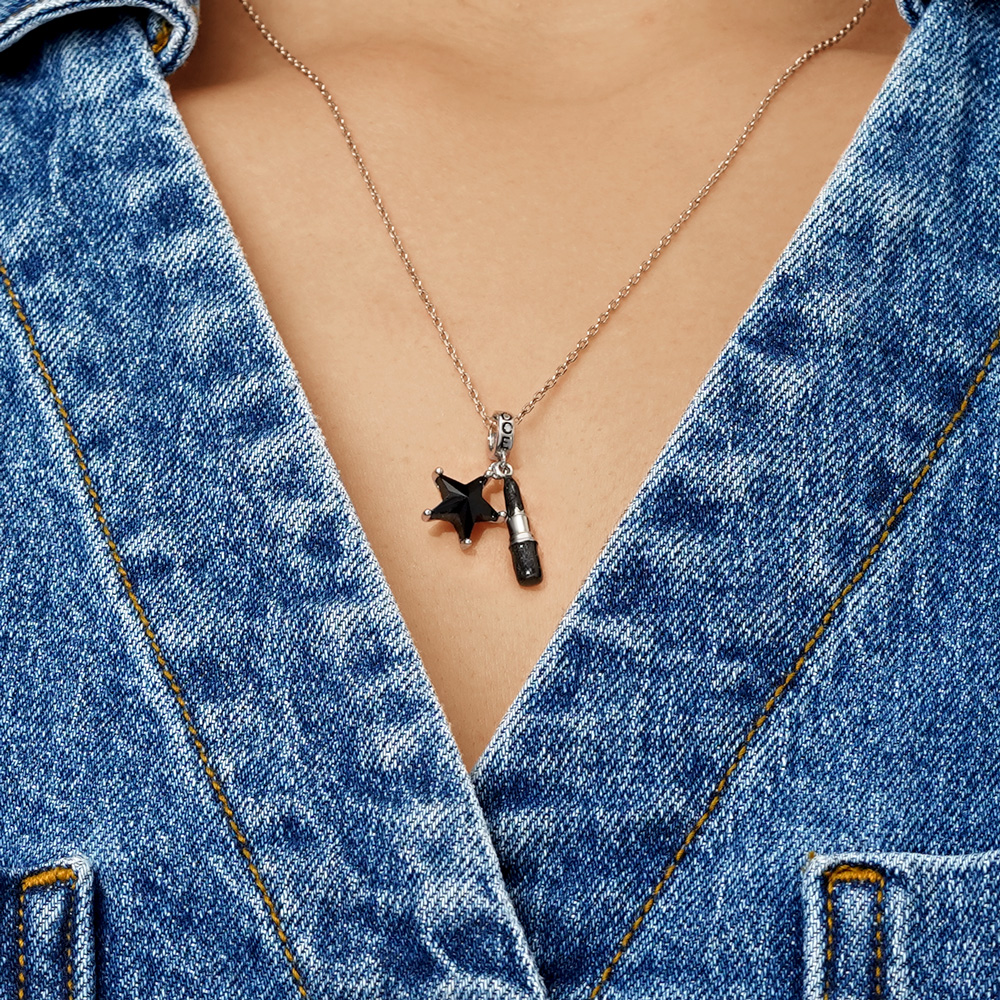 Cosmetics Lipstick Pendant image number 4