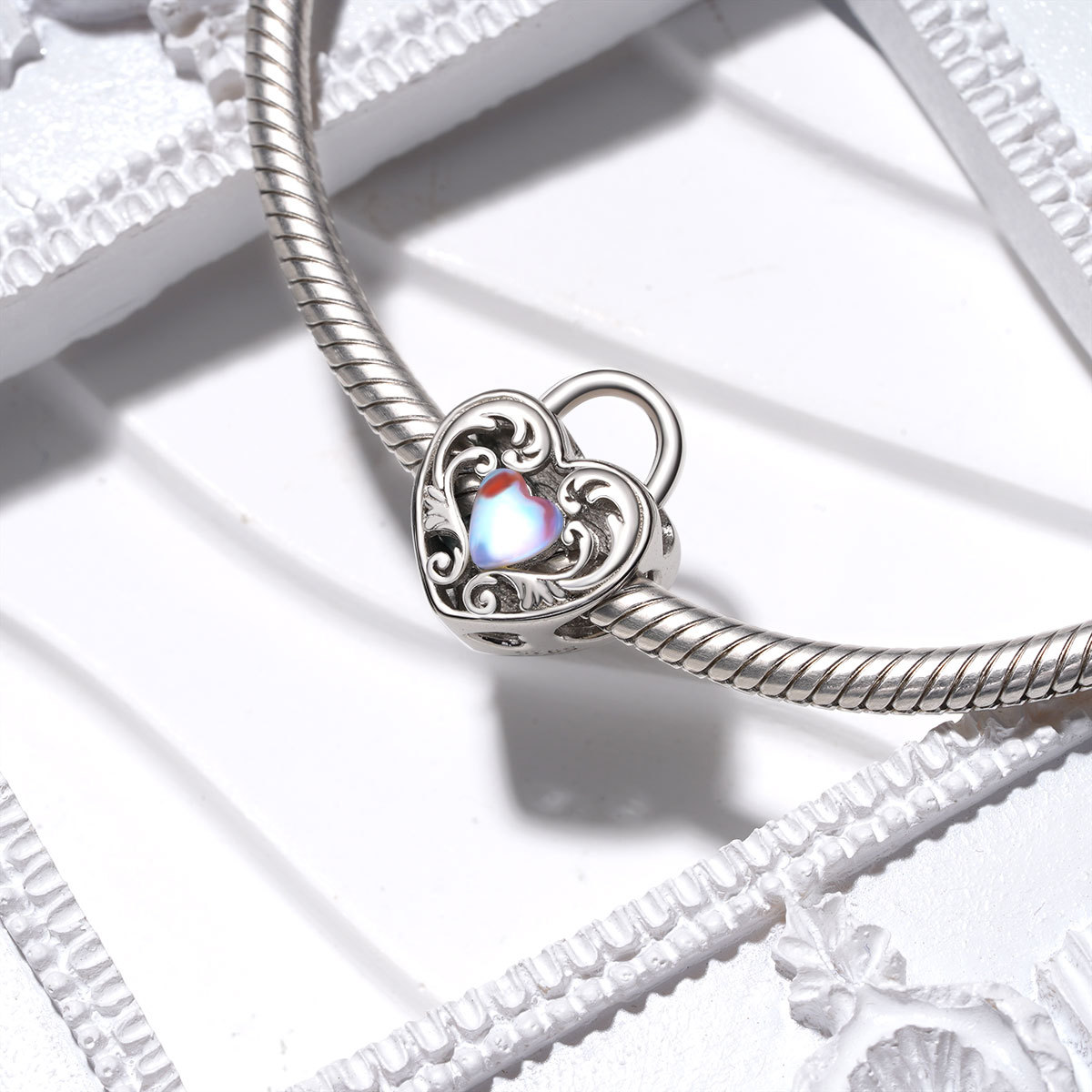 Love Lock Charm image number 2