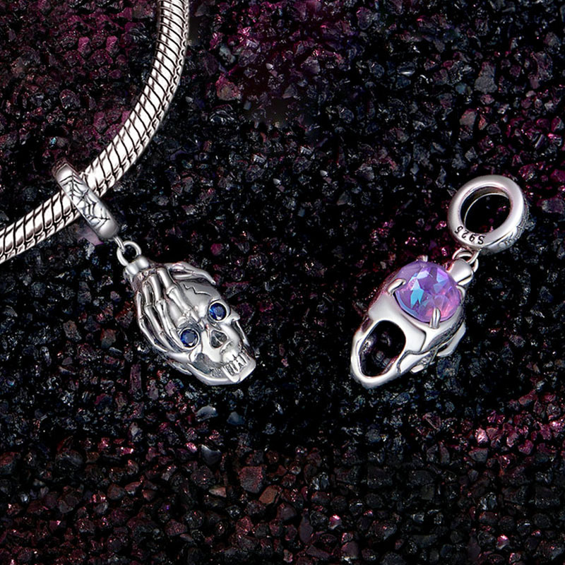 Skull Head Pendant image number 1