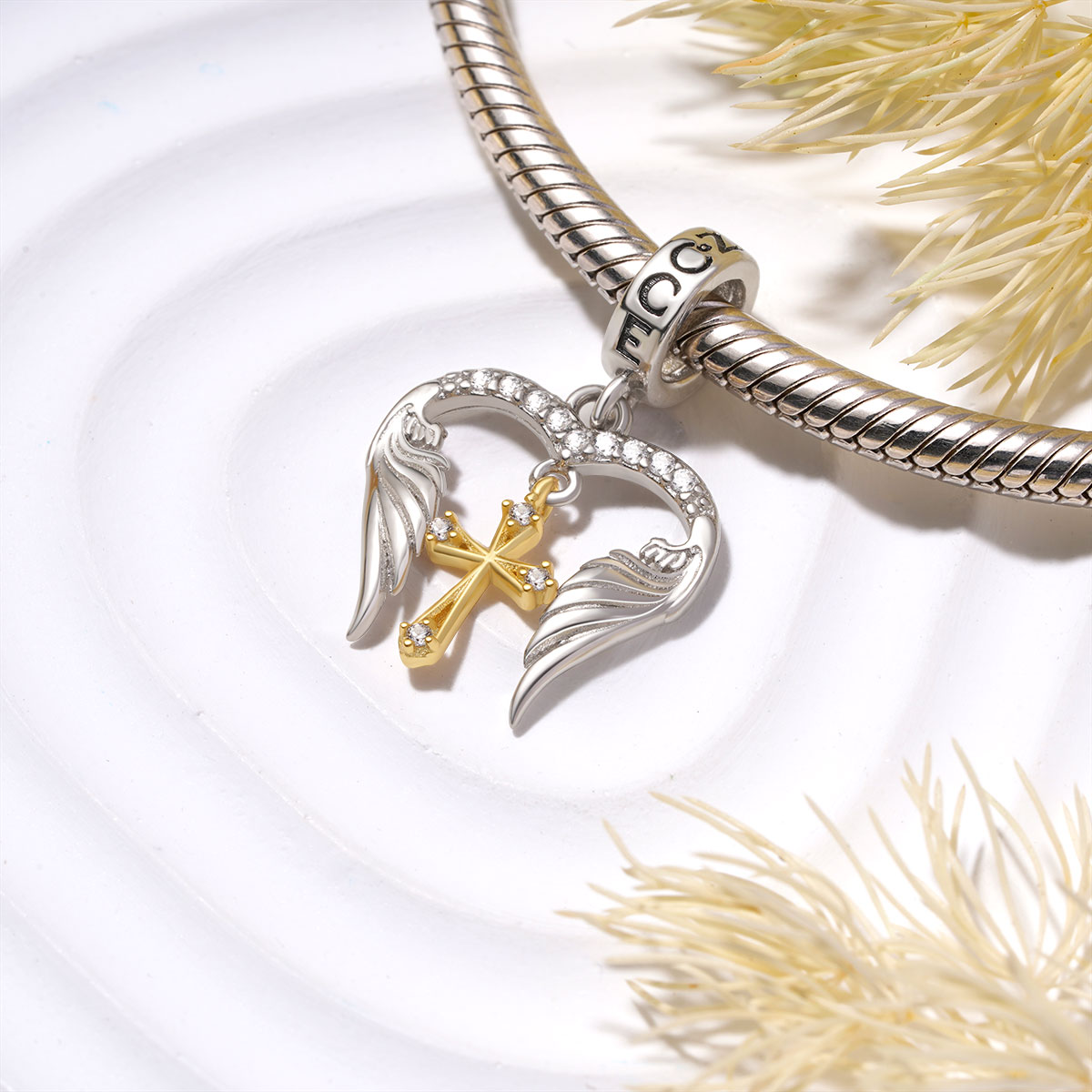 Angel Wings Cross Pendant image number 1