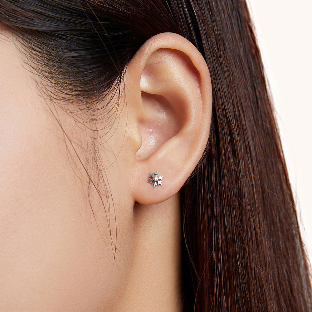 Snowflake Earrings image number 4