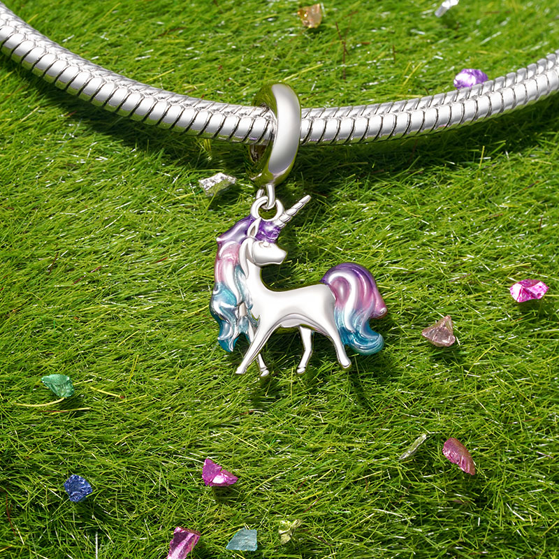 Unicorn Pendant image number 2