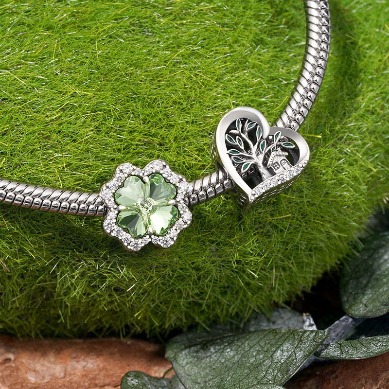 Four-leaf Clover Charm image number 1