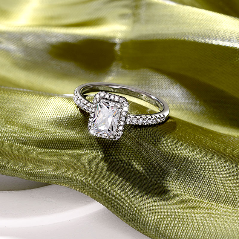 Rectangular-cut Promise Ring image number 2