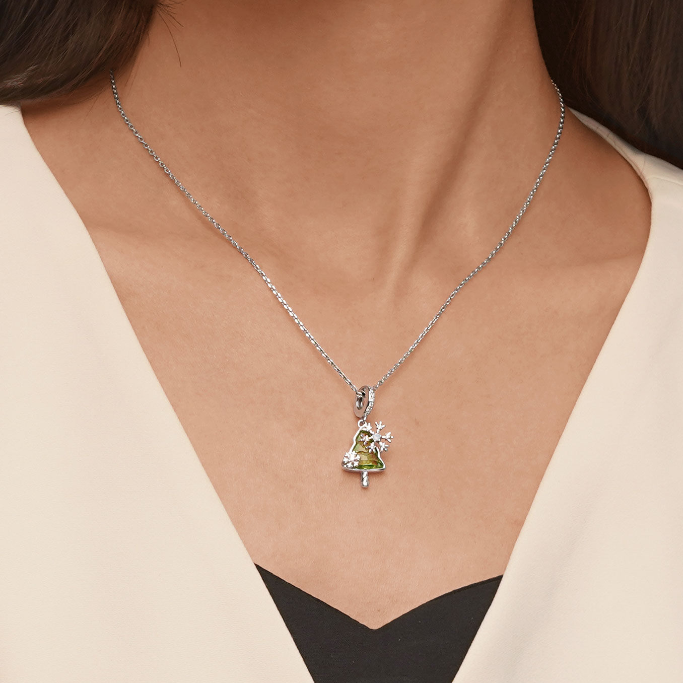 Christmas Tree Pendant image number 5