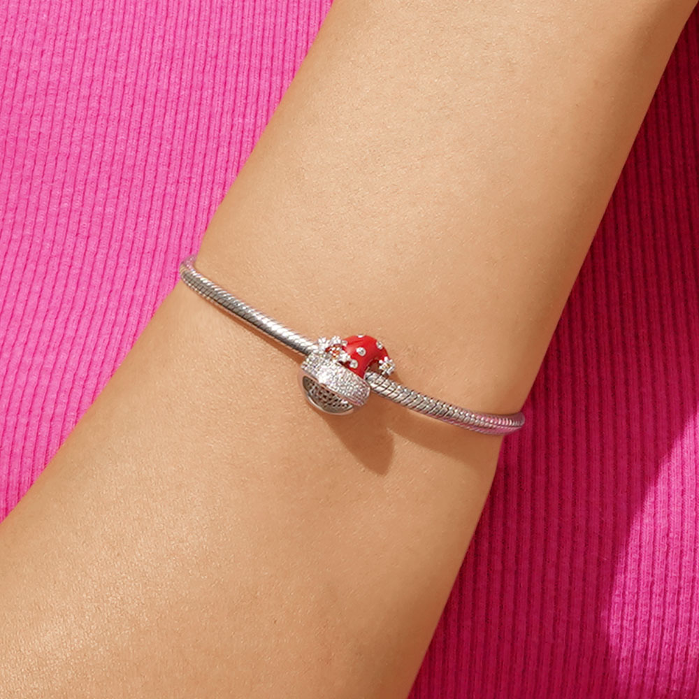 Christmas Hat Charm image number 3