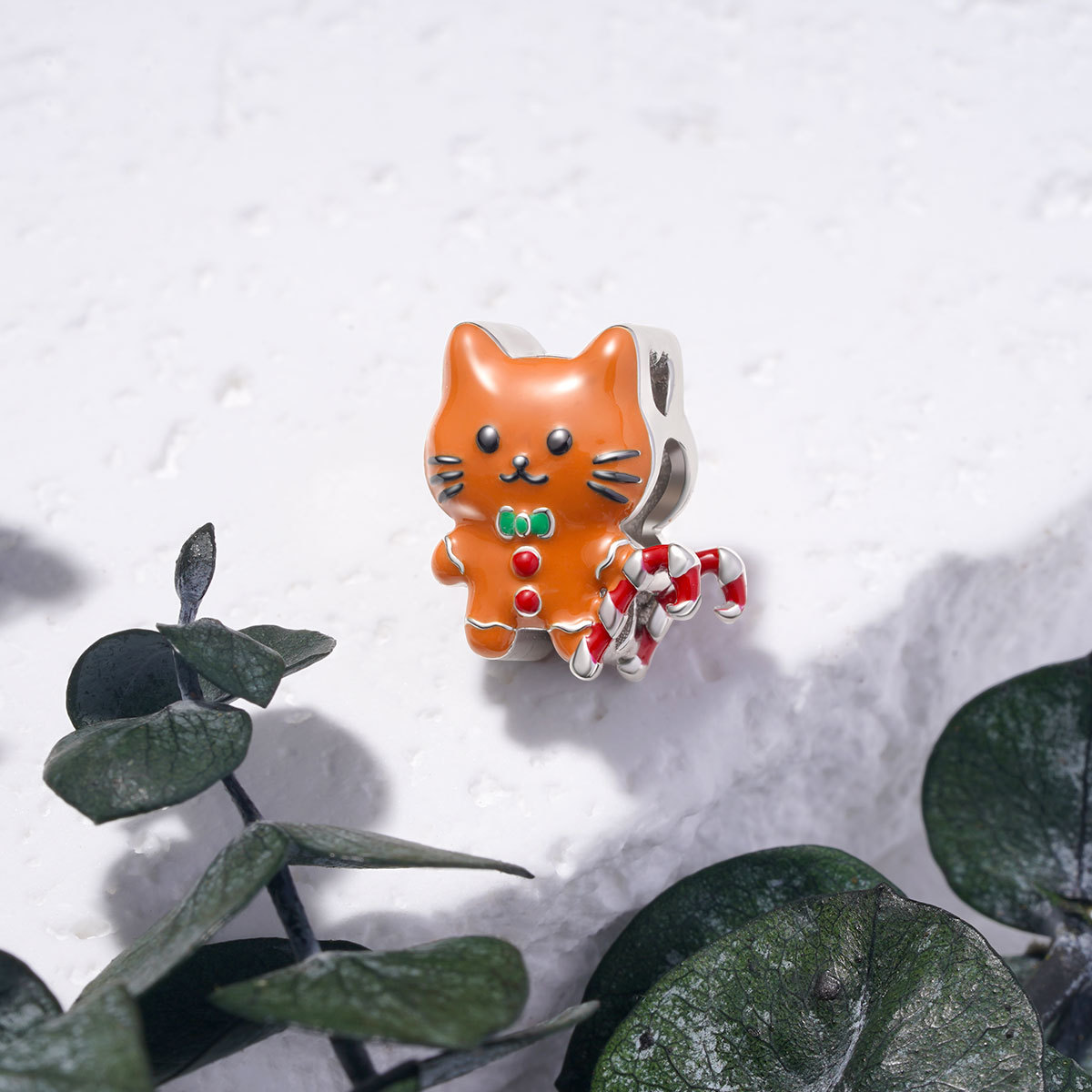 Gingerbread Cat Charm image number 1