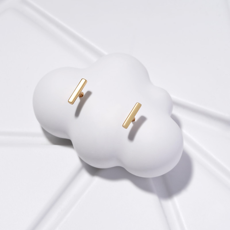 Mini Bar Stud Earrings image number 3