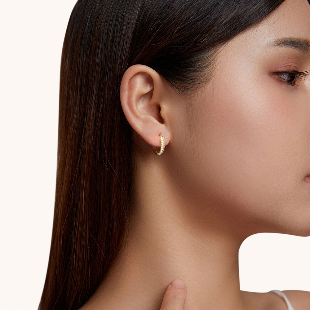 Pave Circle Stud Earrings image number 4