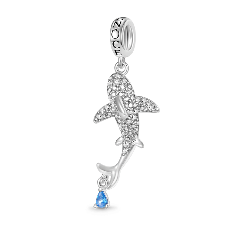 Sparkling Shark Pendant image number 0