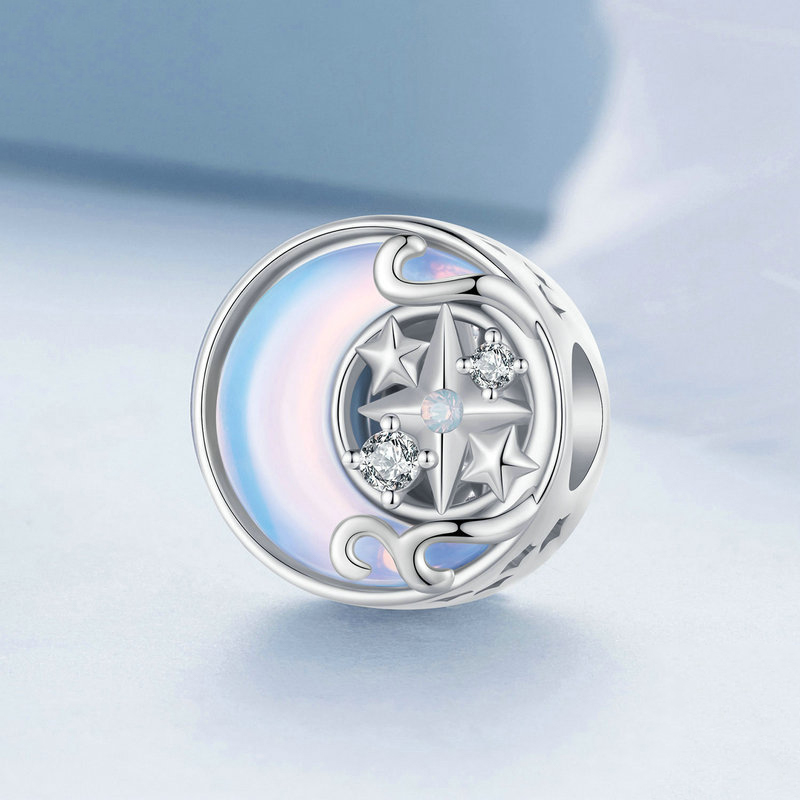 Fantasy Moon Charm image number 1