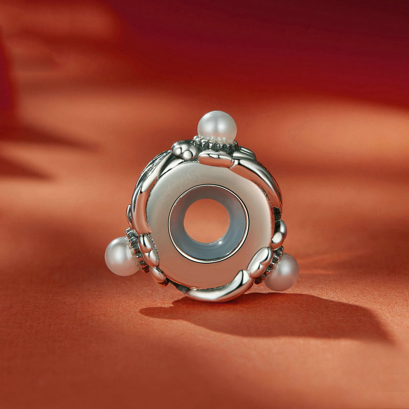 Daisy Stopper Charm image number 2