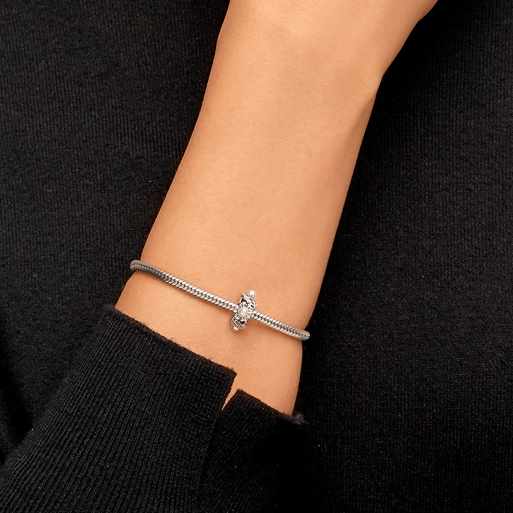 Daisy Stopper Charm image number 6