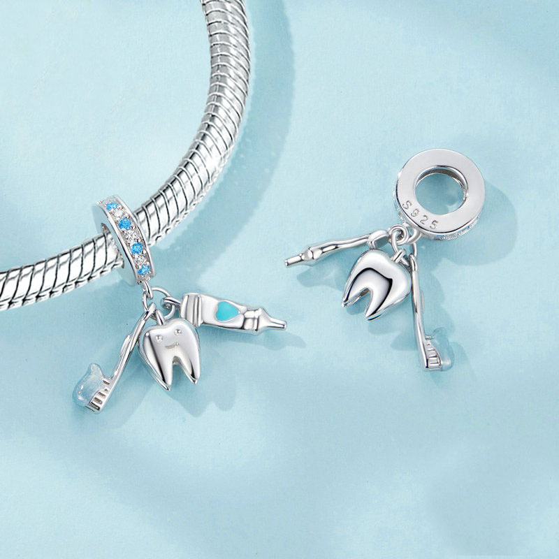 Teeth Brushing Triple Pendant image number 1