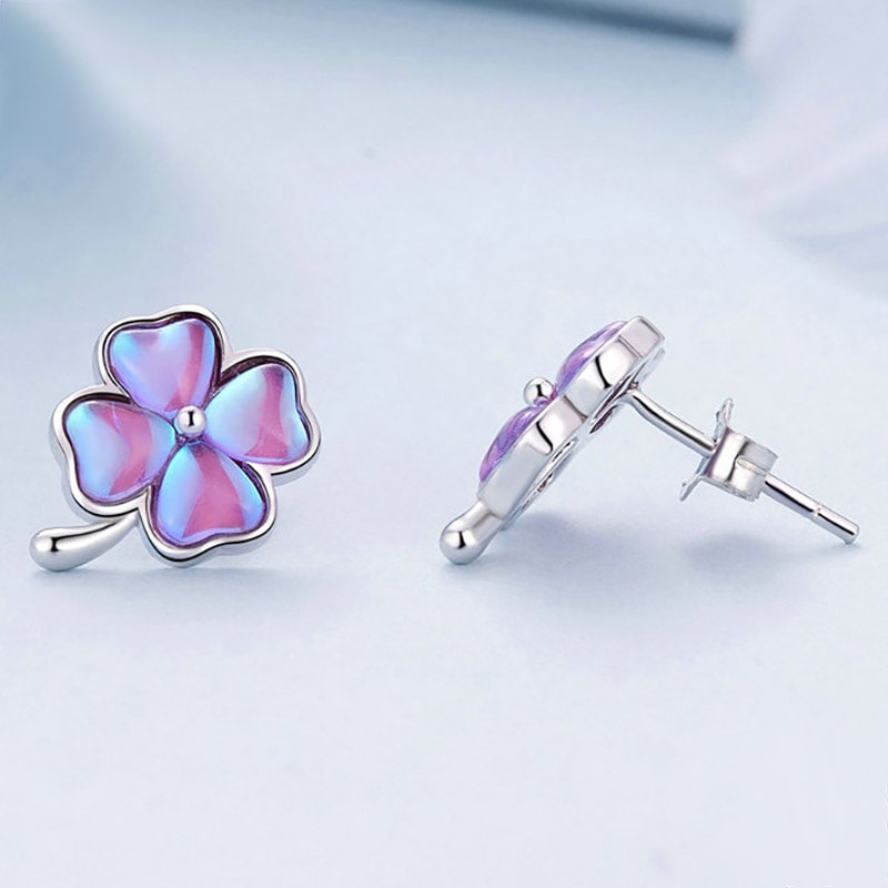 Lucky Clover Stud Earrings image number 1