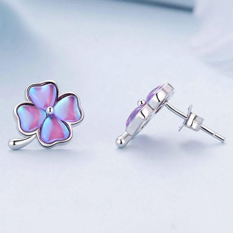 Lucky Clover Stud Earrings image number 1