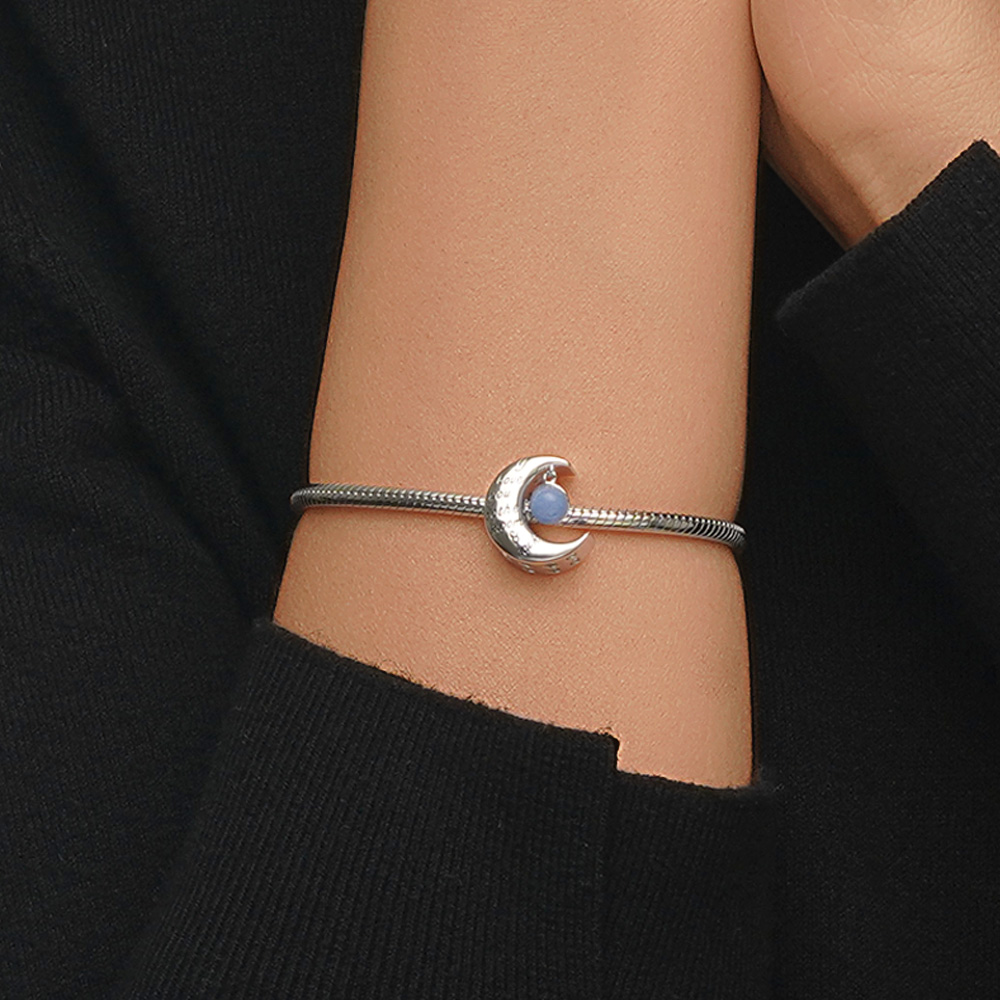 Moon Charm image number 5