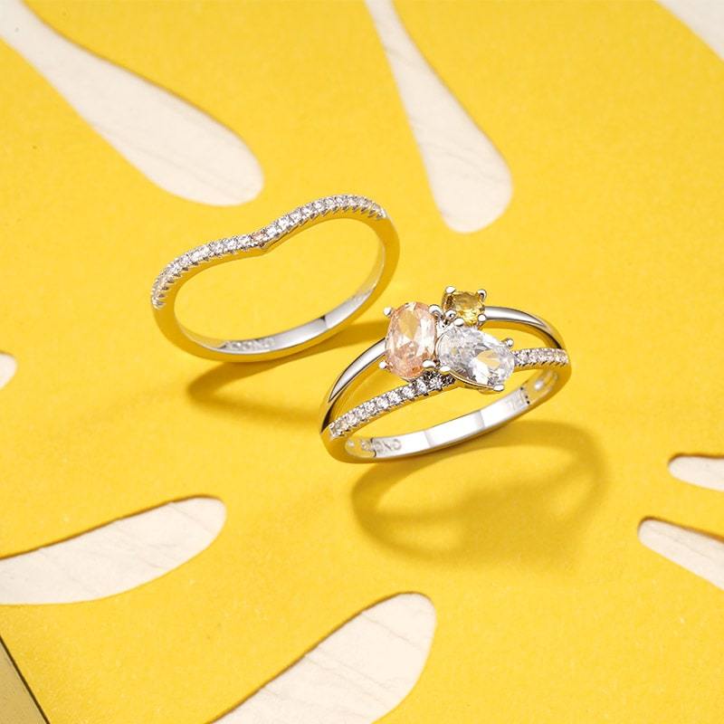 Round Brilliant Stacked Ring Set image number 4