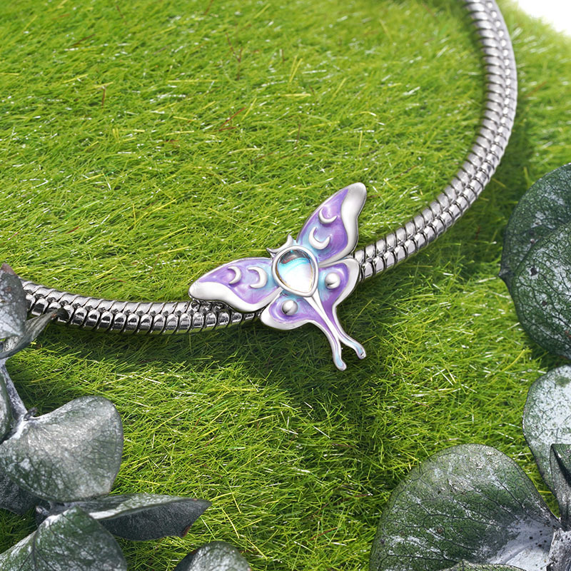 Moth Charm image number 2