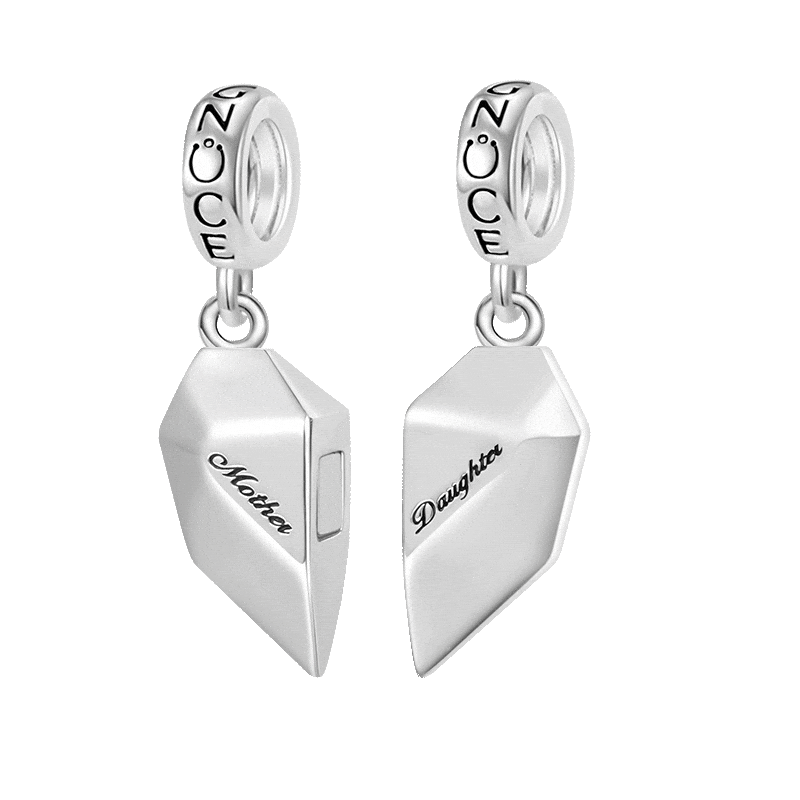 Magnet Heart Engravable Pendant image number 0