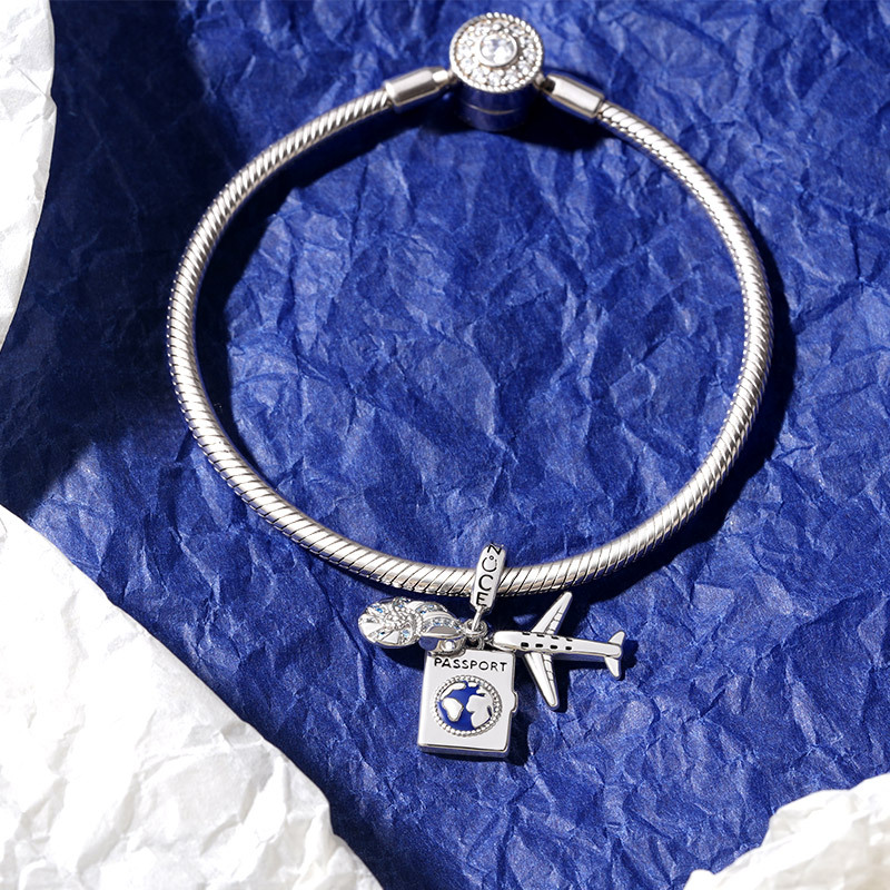 Travel Triple Pendant image number 2