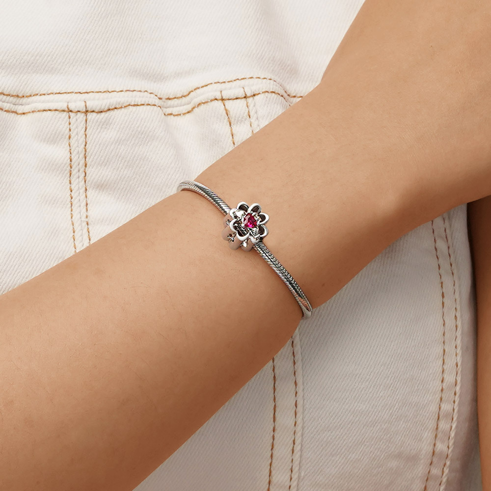 Red Love Crown Charm image number 3