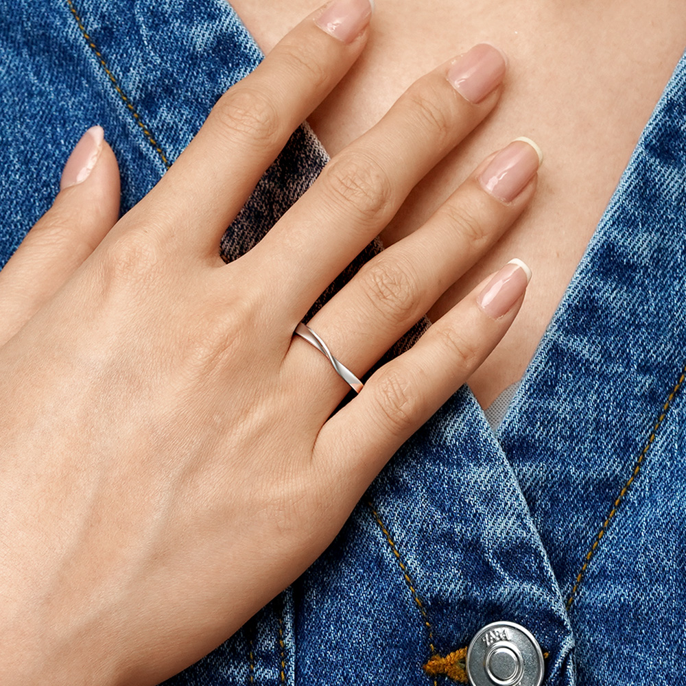 Twist Simple Ring image number 4
