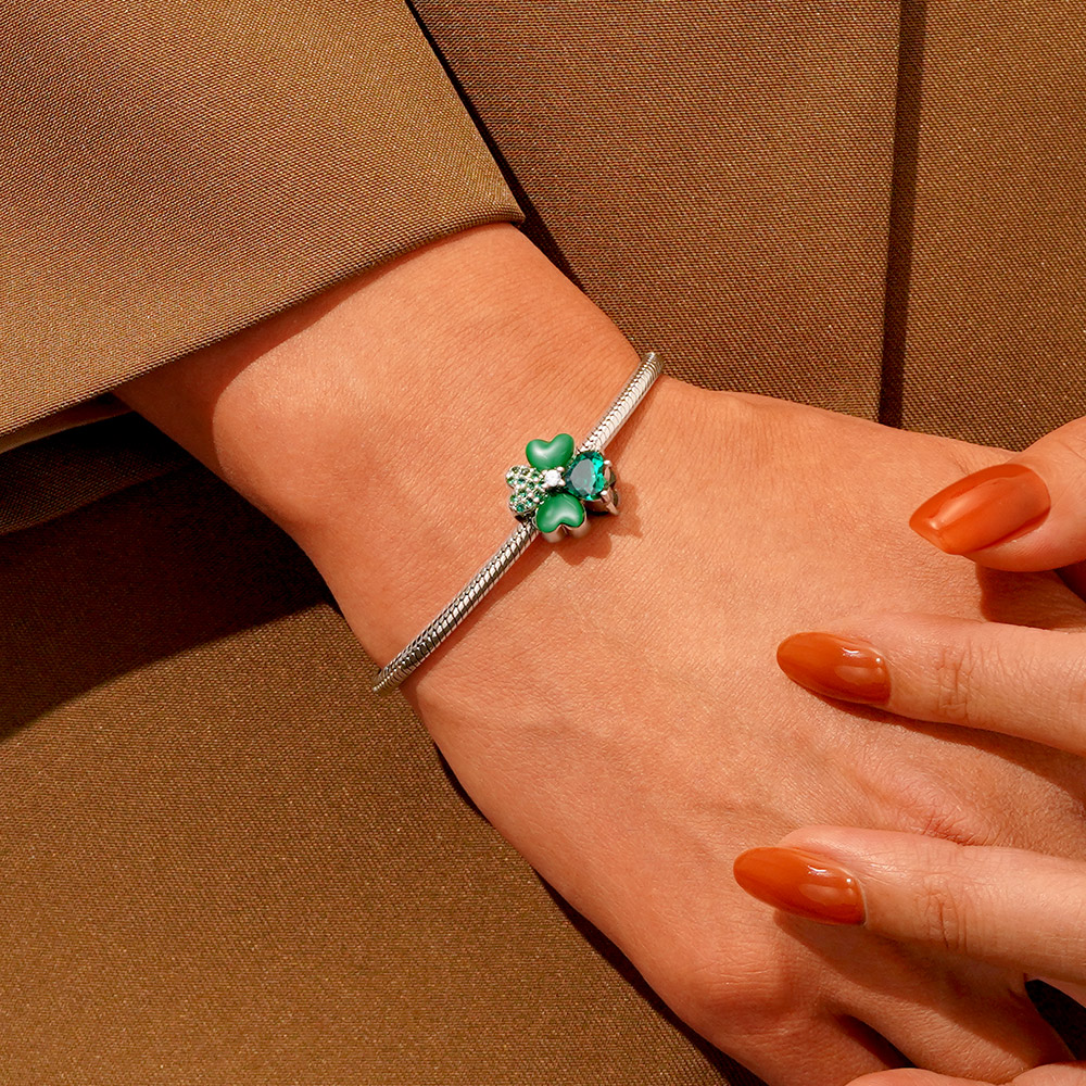 Four Leaf Clover Charm image number 4