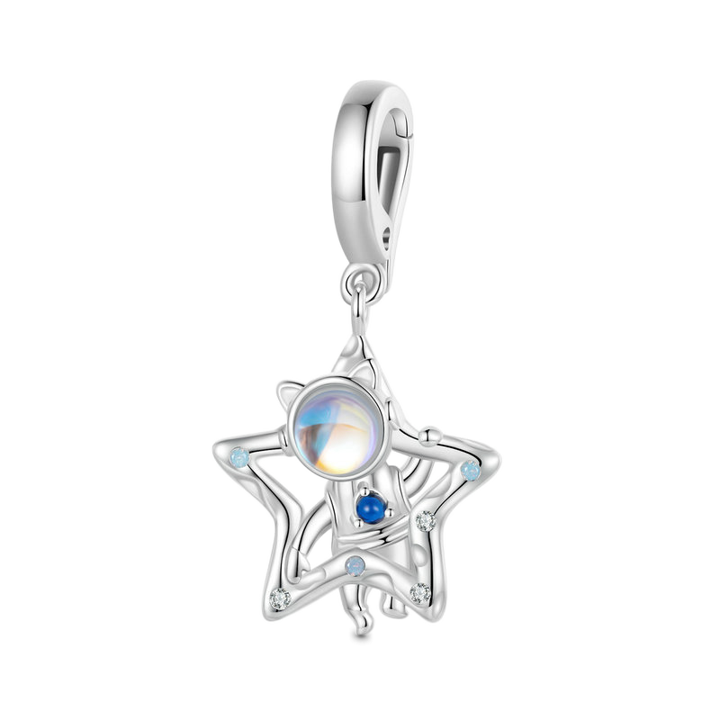 Astronaut Star Pendant image number 0