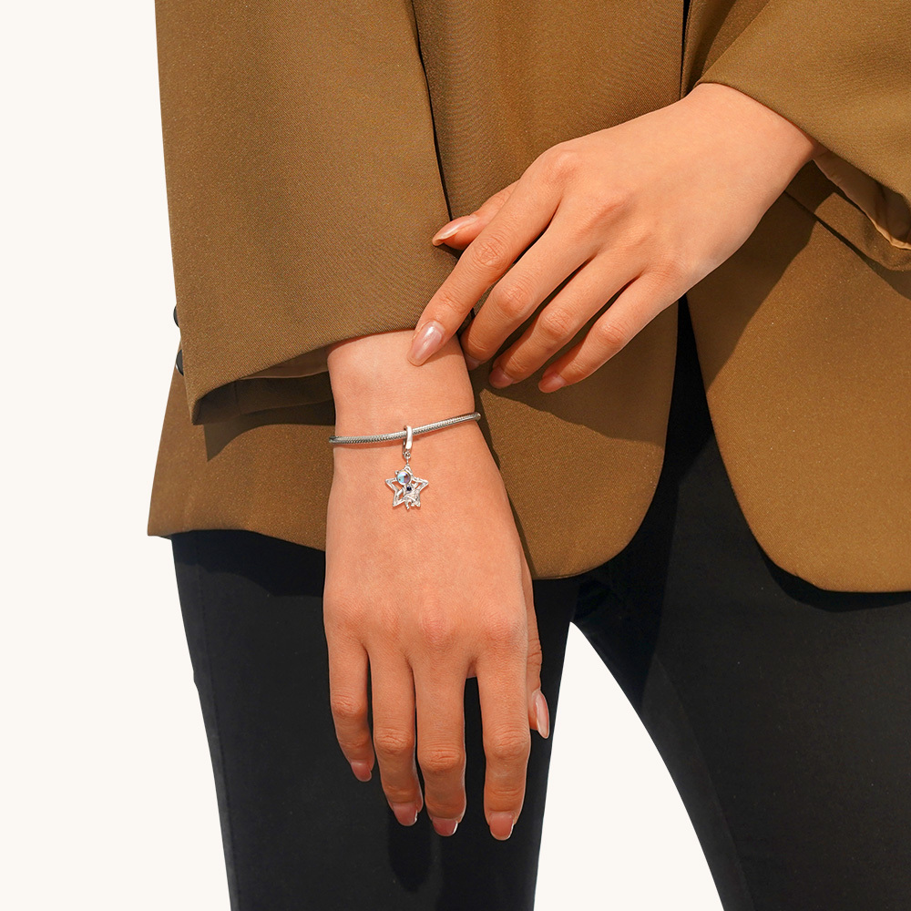 Astronaut Star Pendant image number 3