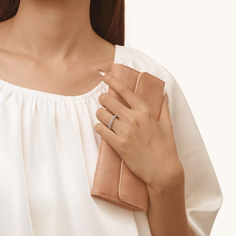 Iconic Twisted Ring image number 3