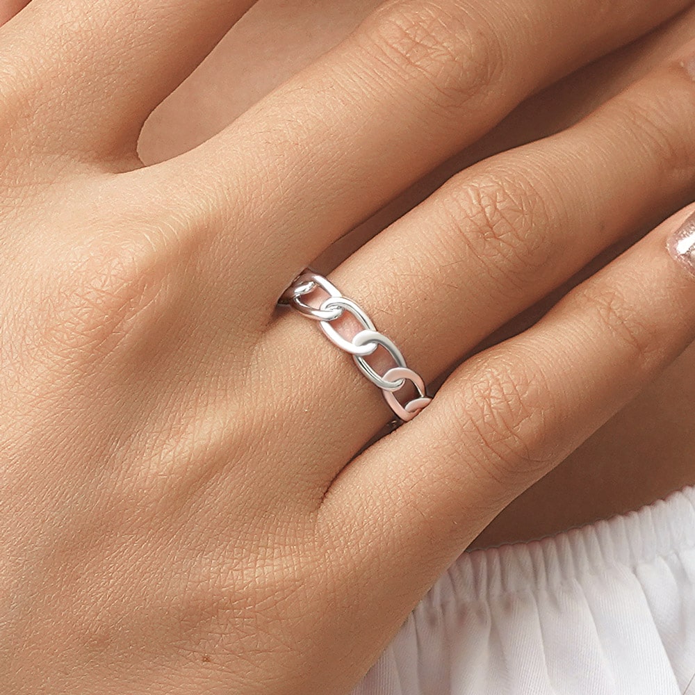 Iconic Twist Ring image number 4