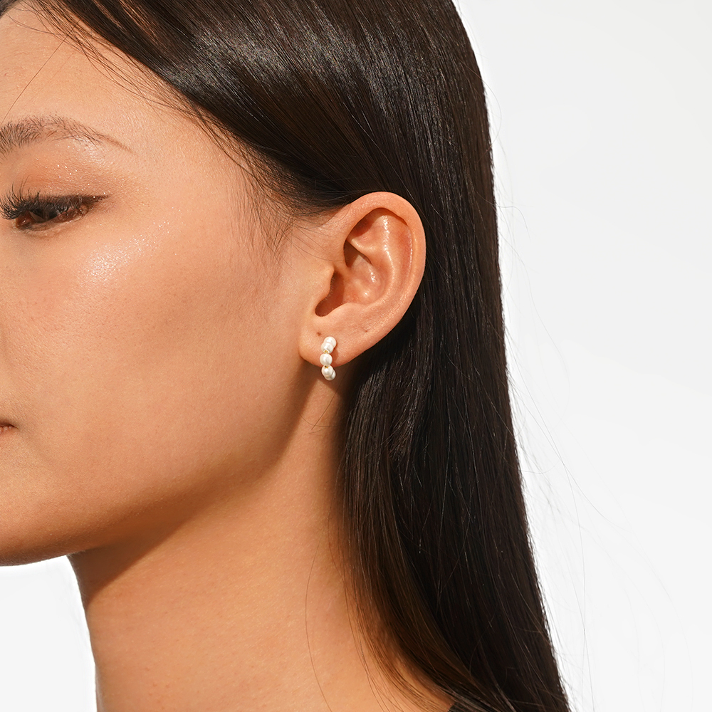 Pearl Open Hoop Earrings image number 5