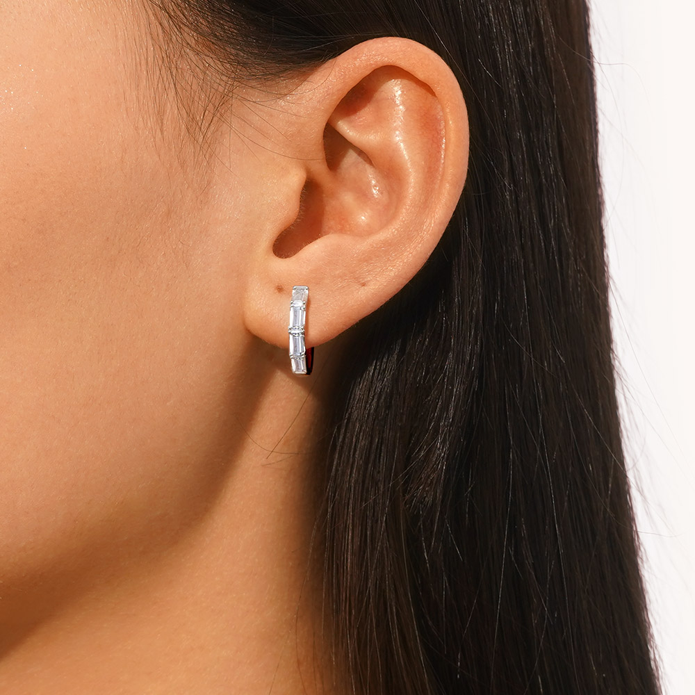 Huggie Hoop Earrings image number 5