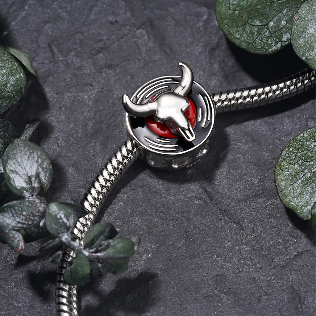 Cattle Skull Record Charm image number 2