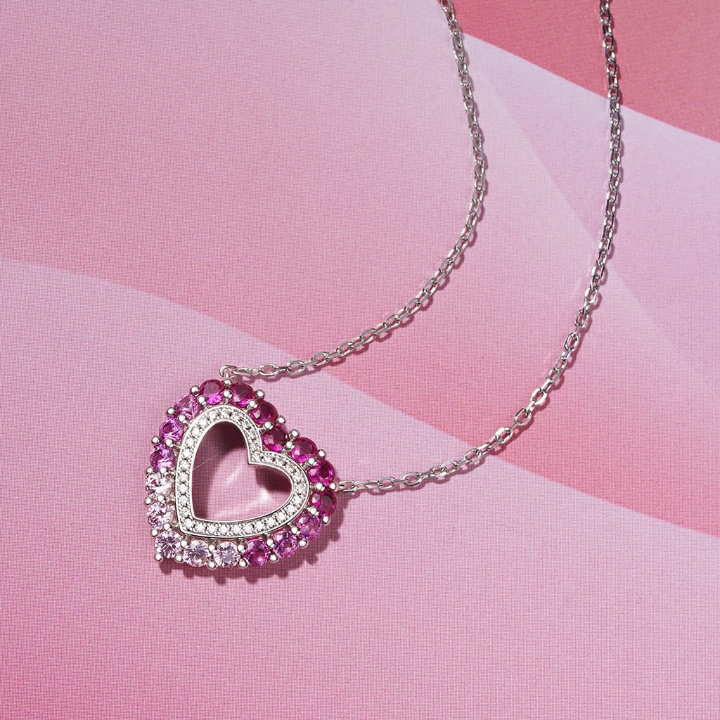 Heart Gradient Necklace image number 2