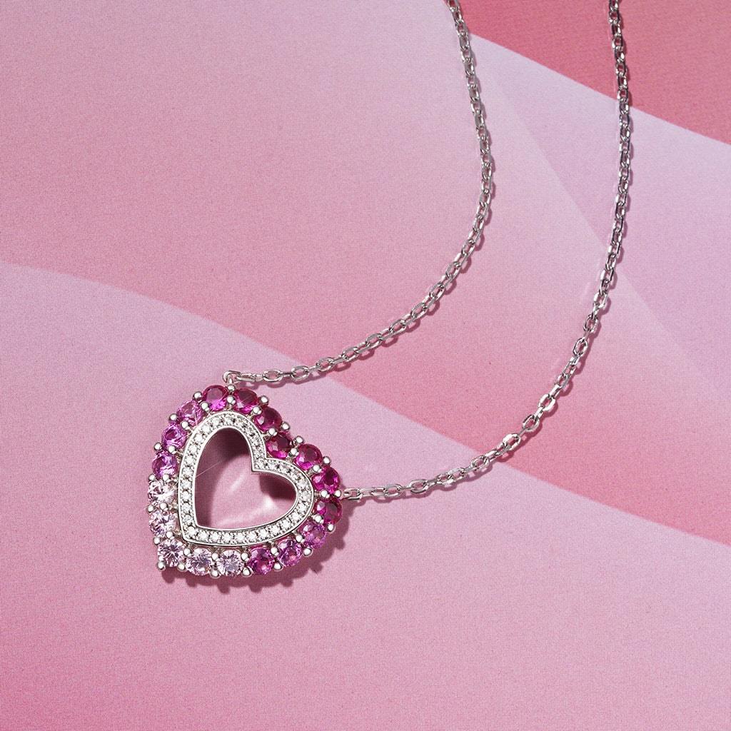 Heart Gradient Necklace image number 2