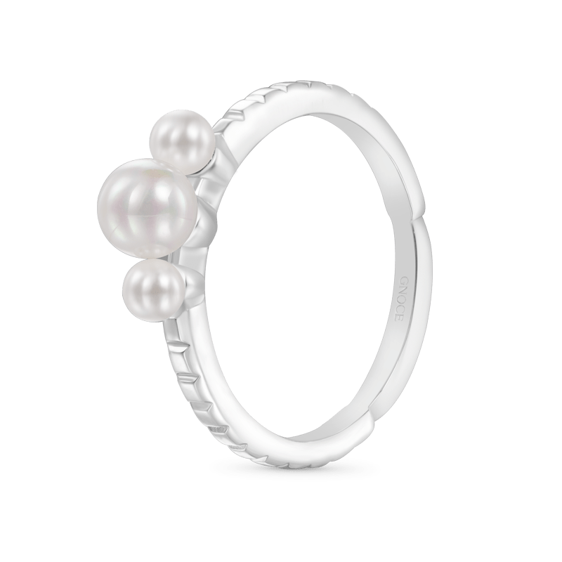 Pearl Cluster Ring image number 1