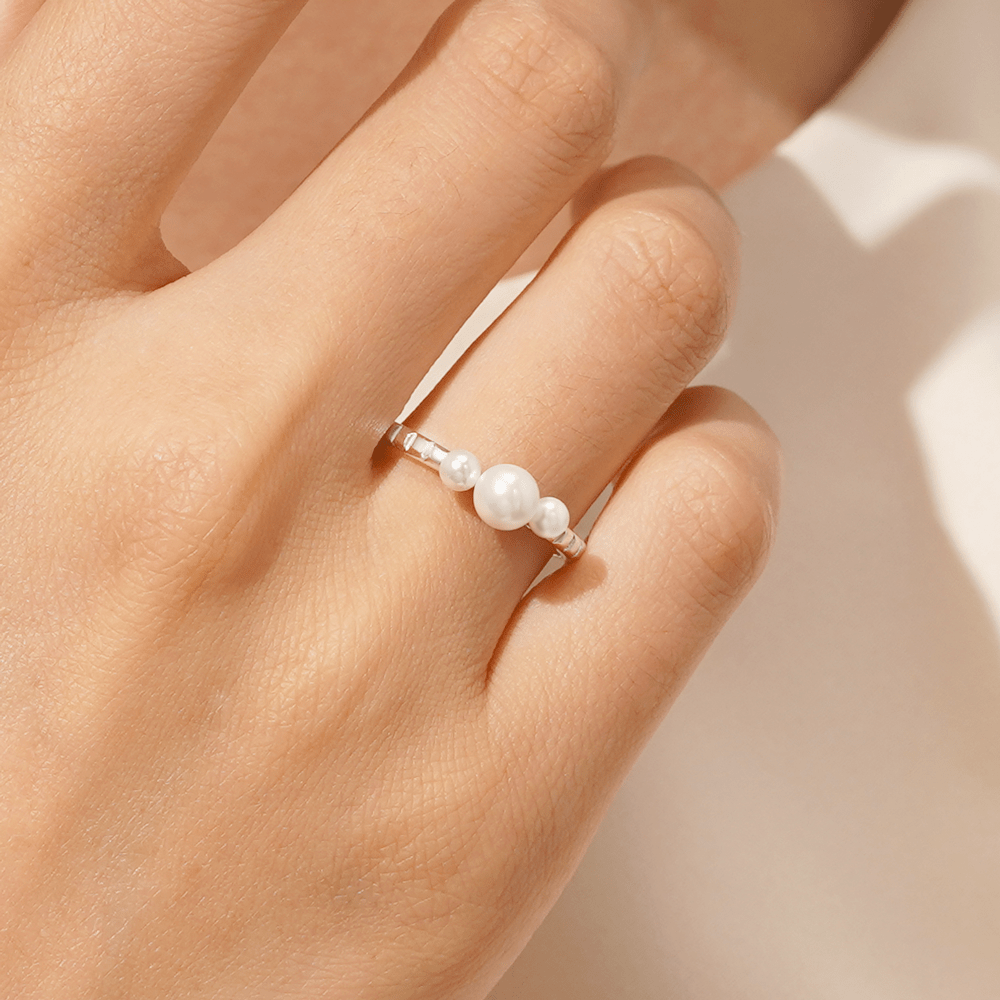 Pearl Cluster Ring image number 3