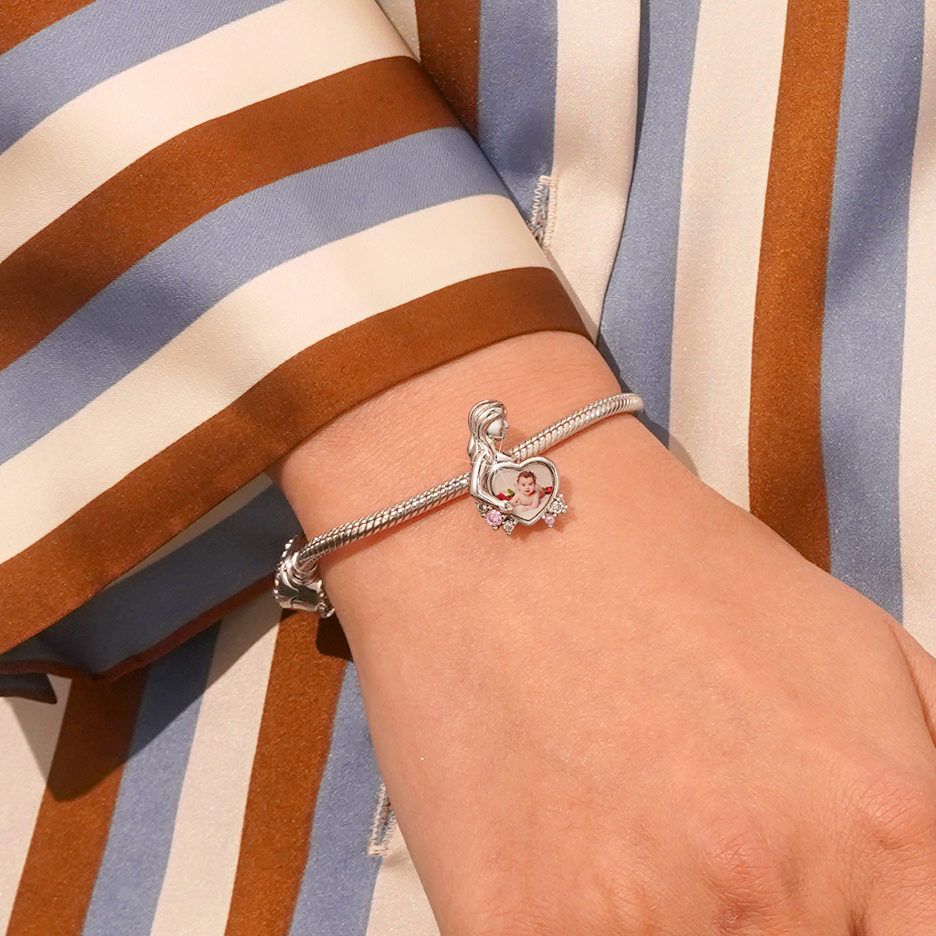 Engravable Maternity Photo Charm image number 3