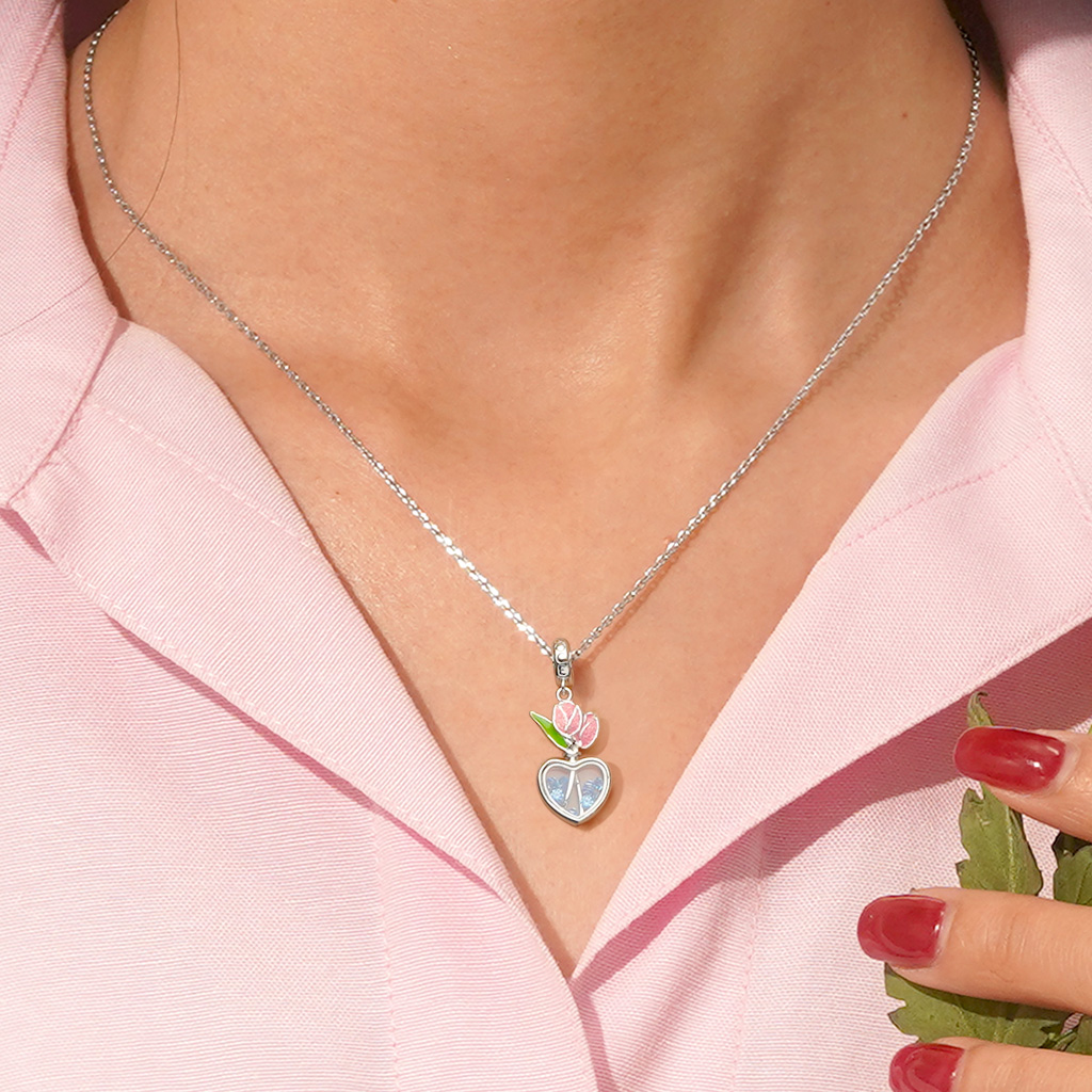 Tulip Heart Pendant image number 4