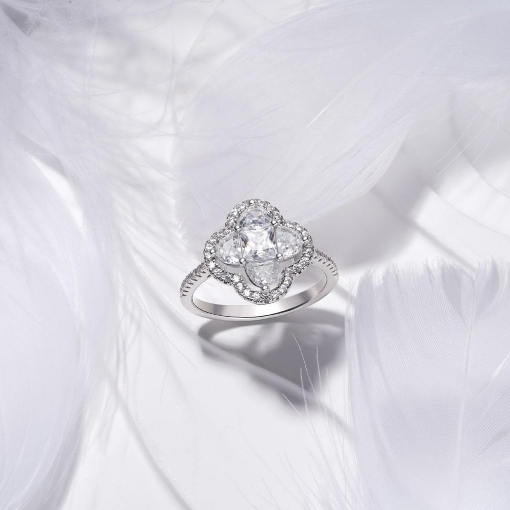 Diamond Cluster Ring image number 2