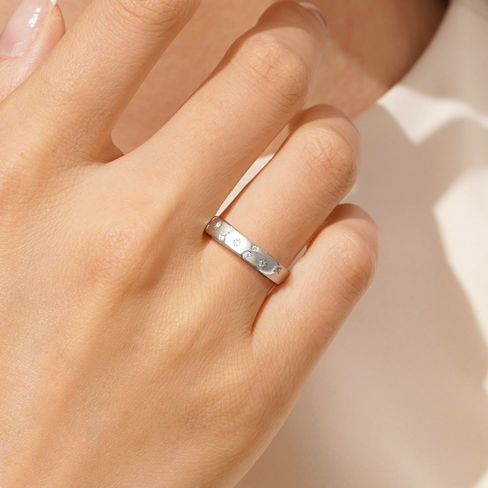 Shine Star Band Ring image number 4