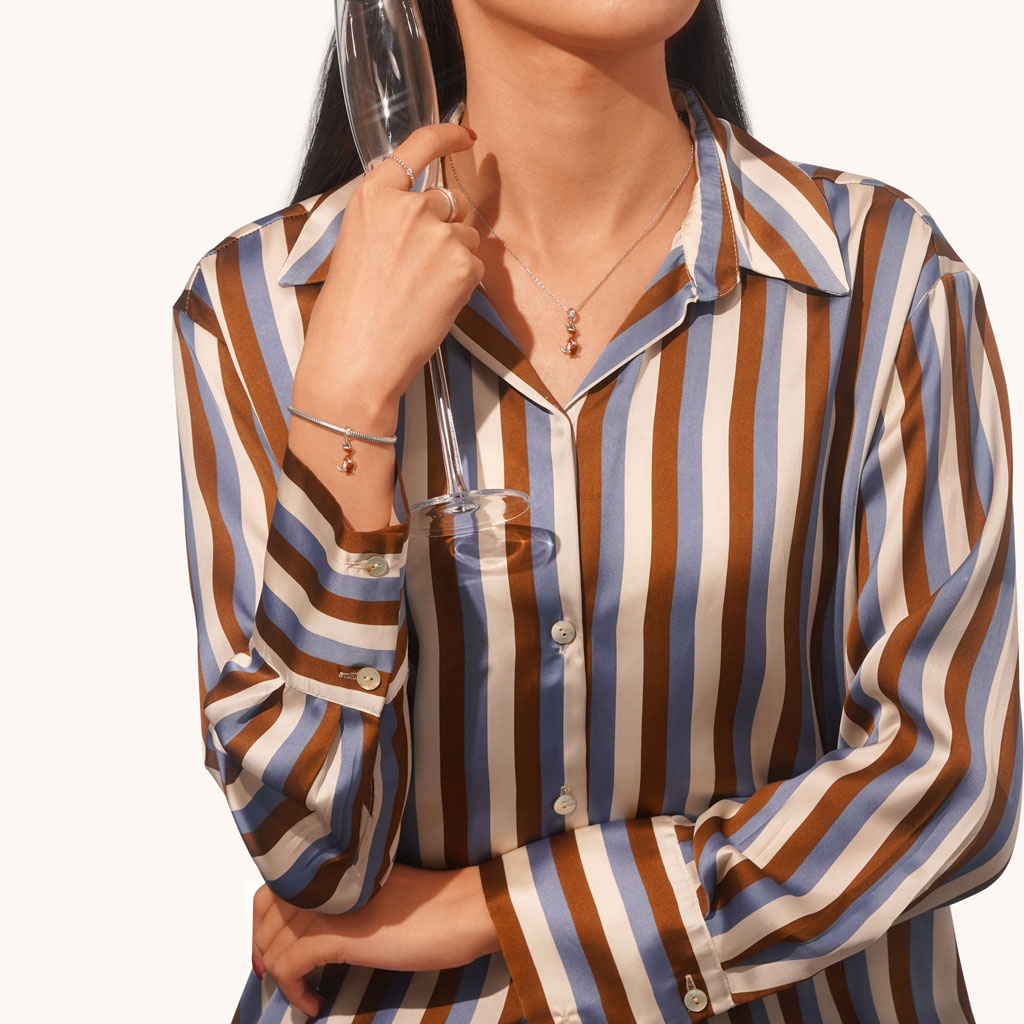 Kangaroo Mother Pendant image number 3