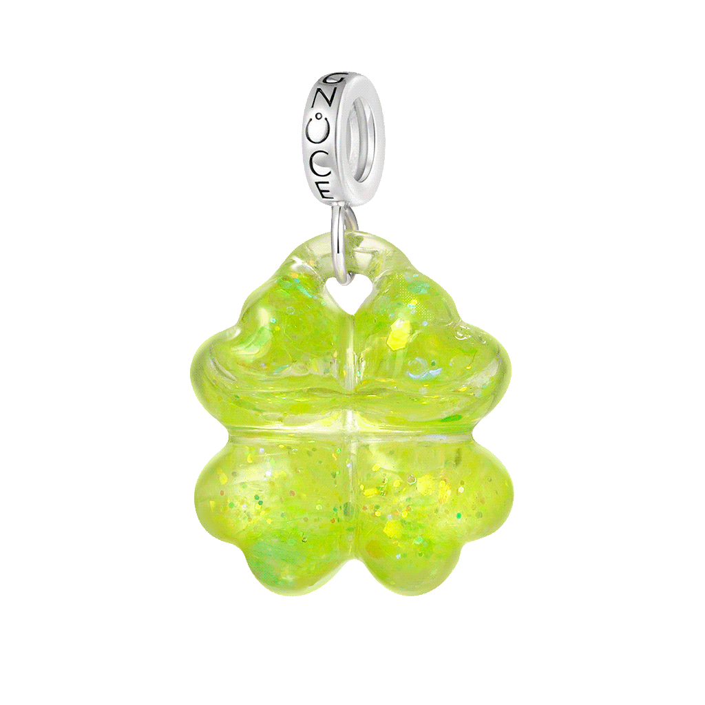 Glitter Four-leaf Clover Pendant image number 0