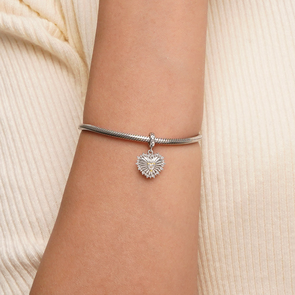 Vintage Love Heart Pendant image number 6